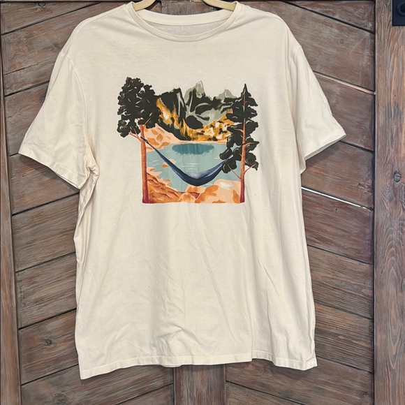 Goodfellow & Co Cream T-Shirt - Picture 1 of 4